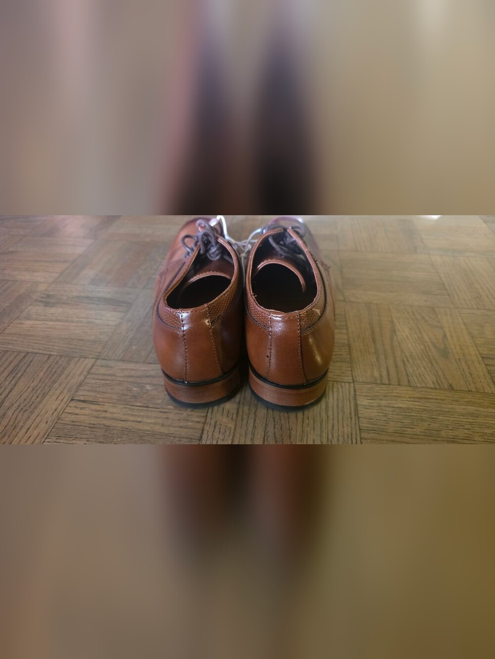 GUESS Men’s Brown Leather Dress Oxfords - Picture 6 of 9